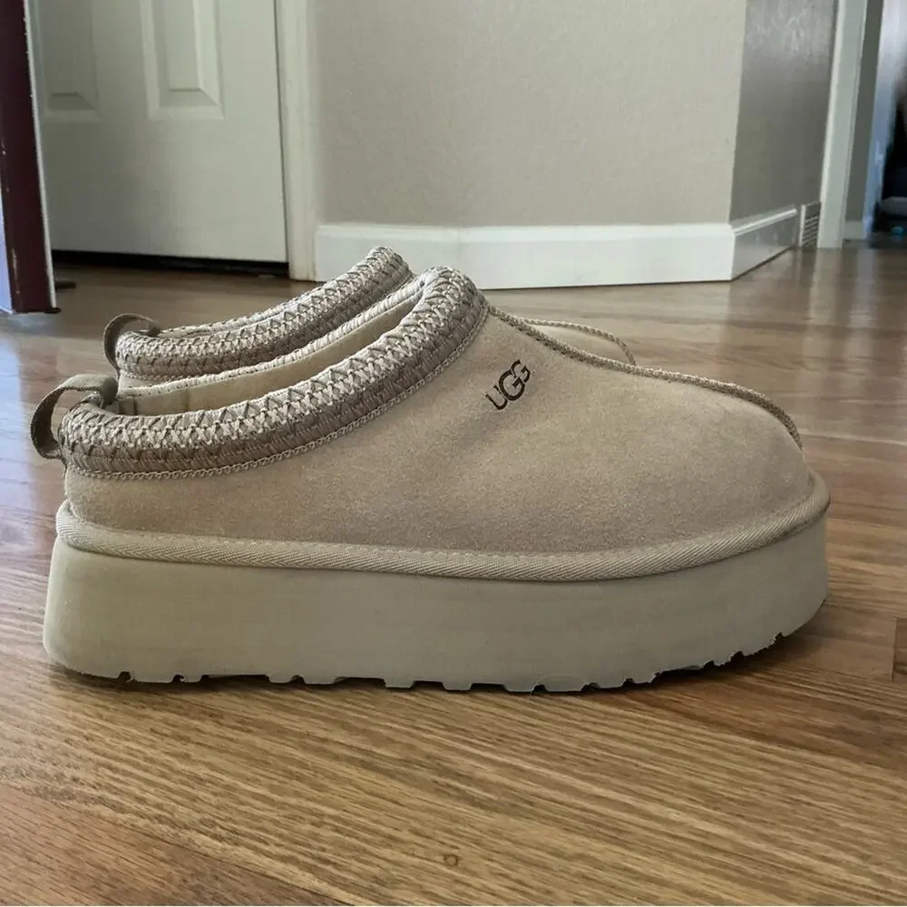 UGG Women's Tazz Slip-On Platform Mule Slippers  Size 9 Mustard Seed Color - Picture 4 of 13